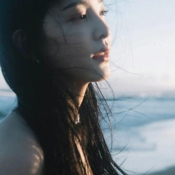 女猎鹰人